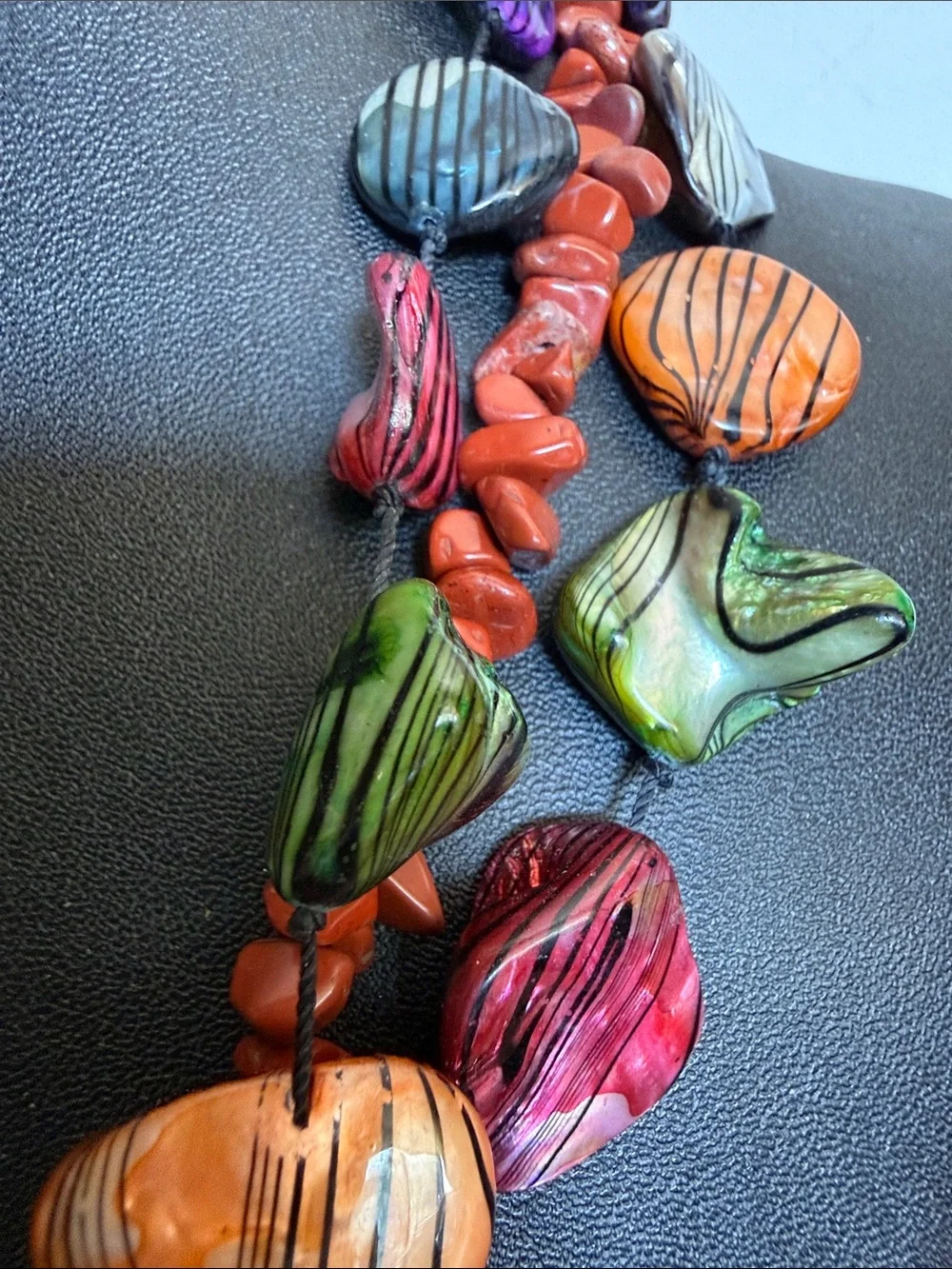 N/A vibrant multicolor